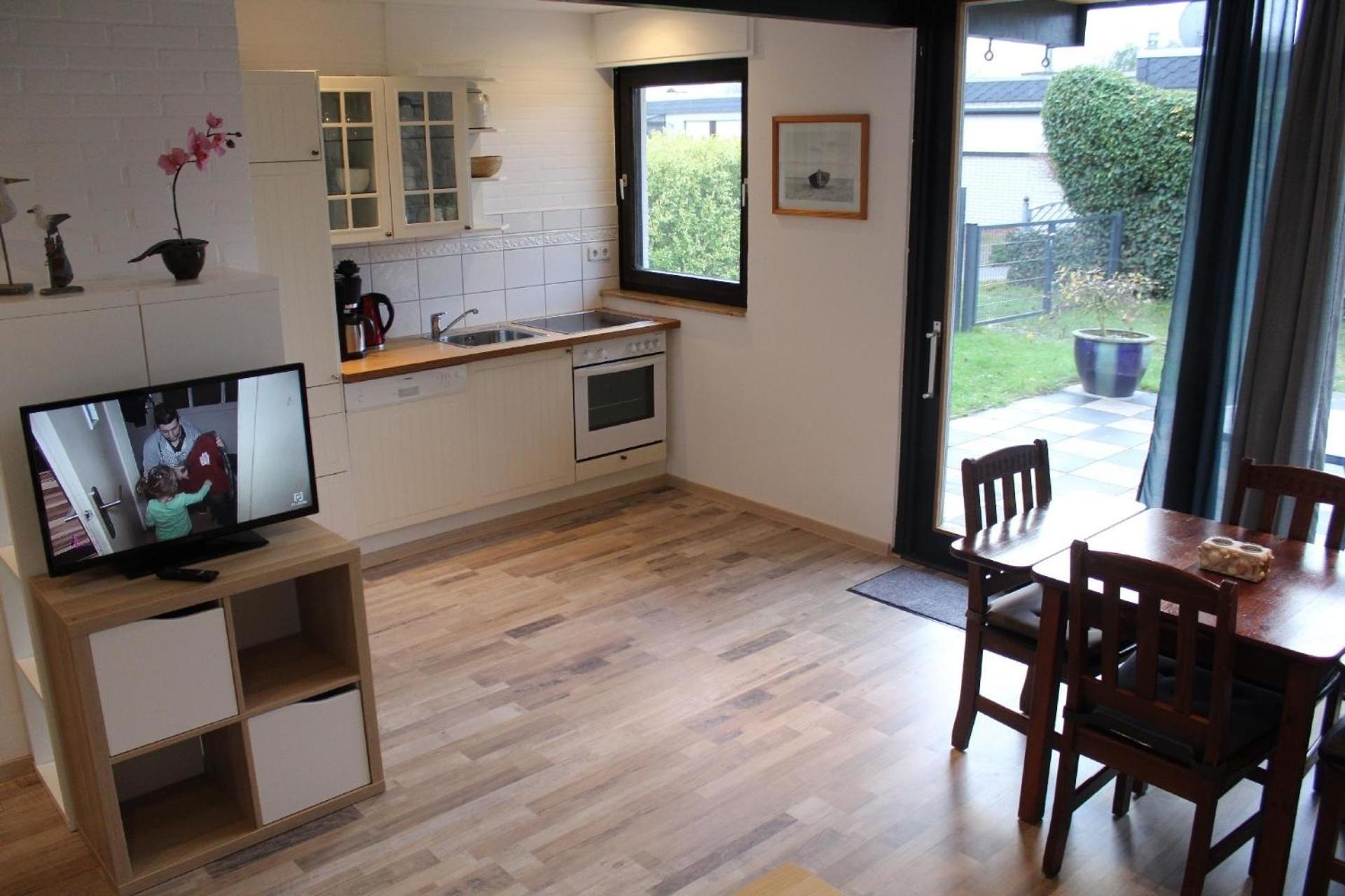 Schoenes Ferienhaus In Tossens Mit Schoenem Garten Butjadingen Εξωτερικό φωτογραφία