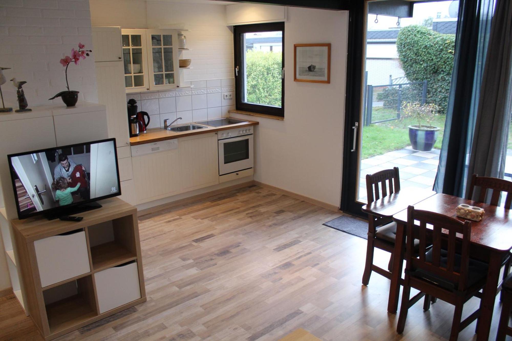 Schoenes Ferienhaus In Tossens Mit Schoenem Garten Butjadingen Εξωτερικό φωτογραφία